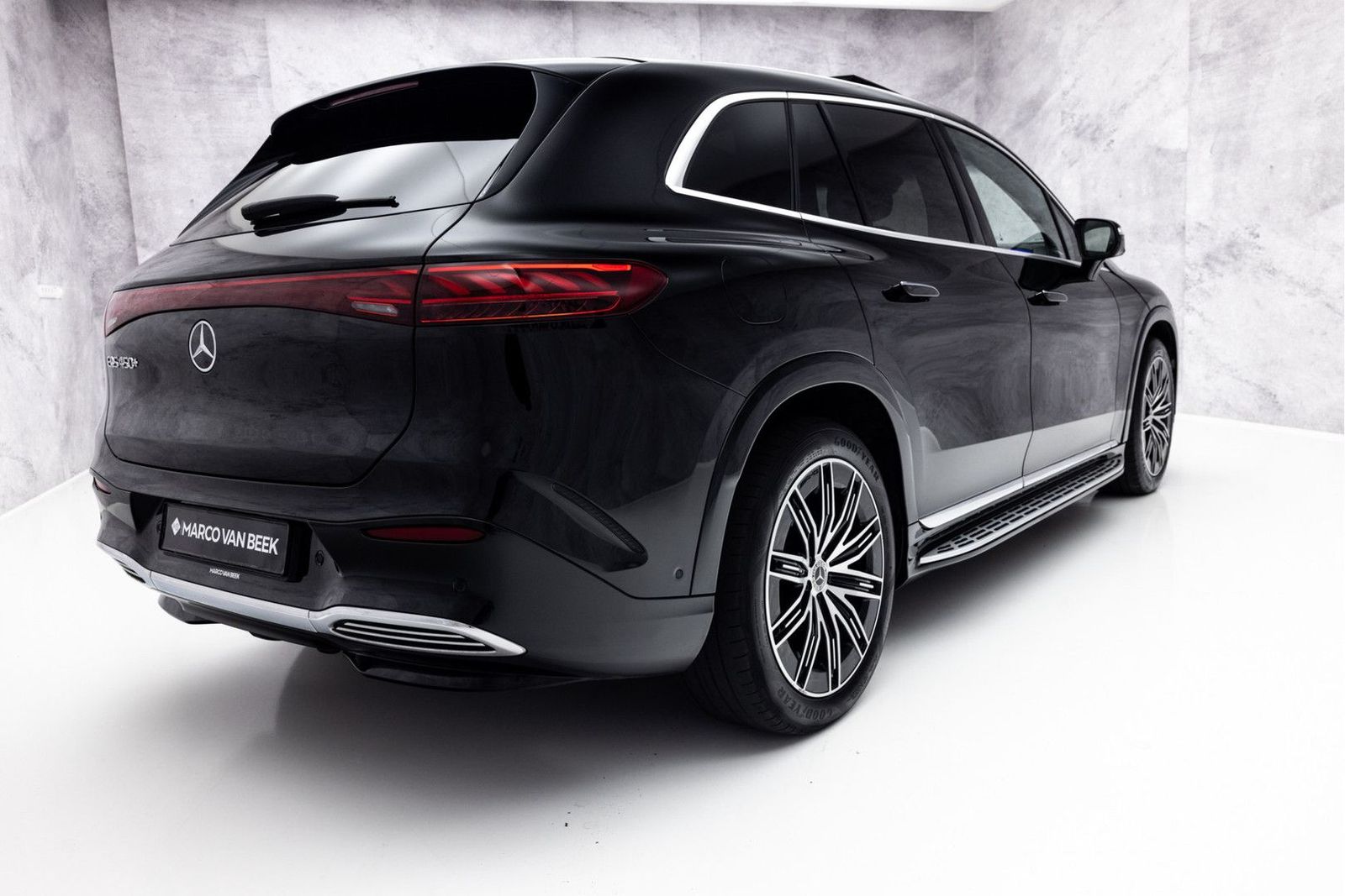 Mercedes-Benz EQS SUV 450+ AMG Line 7p 118 kWh | Pano | Hypers imagem 2