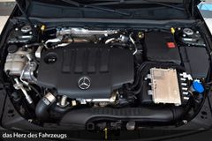 MERCEDES-BENZ A 220 d 4Matic Lim.~Teilleder~LED~Navi~Automatik