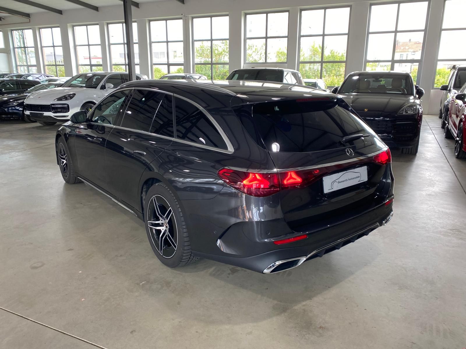 Fahrzeugabbildung Mercedes-Benz E 200 T 4M AMG Advanced+/Airmatic/AHK/360/DIS/