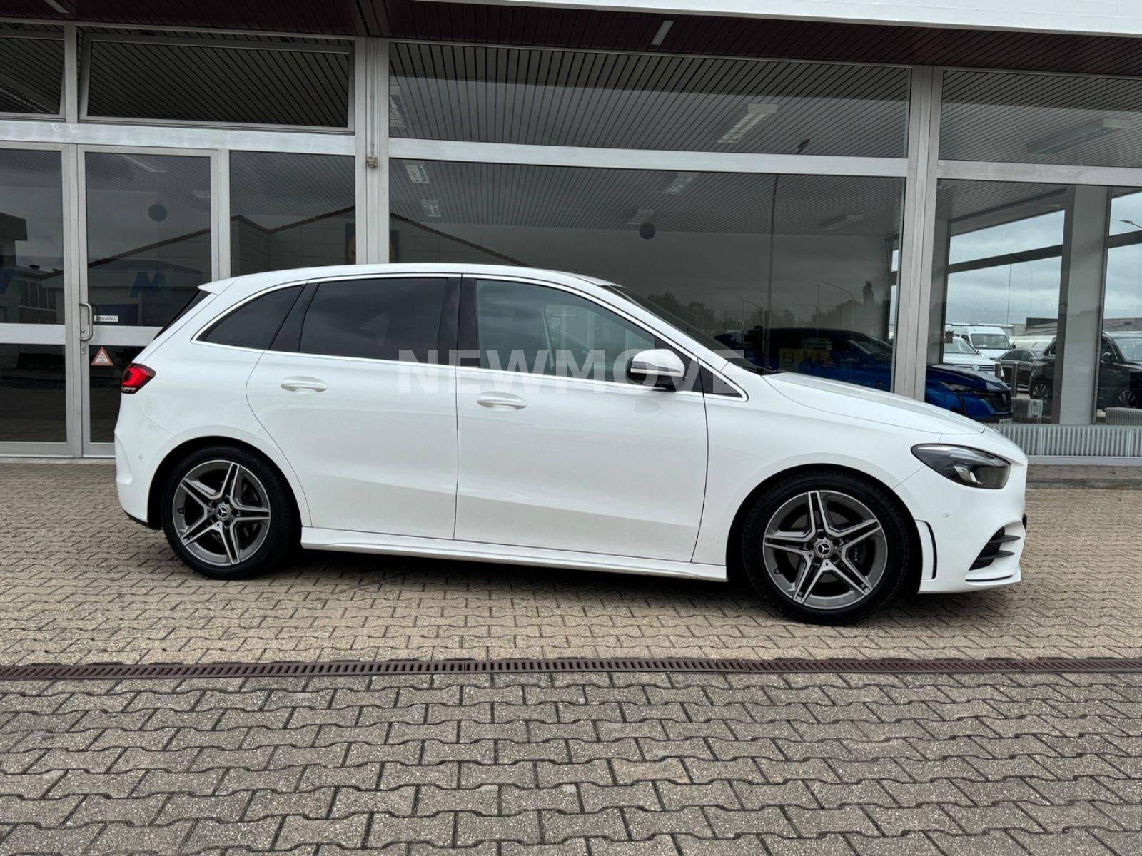 Mercedes-Benz B 200 AMG LED Ambiente Navi SHZ Junge Sterne AHK