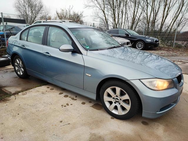 BMW 320i Limousine (VOLLEDER SPORTSITZE BEIGE/1.HAND