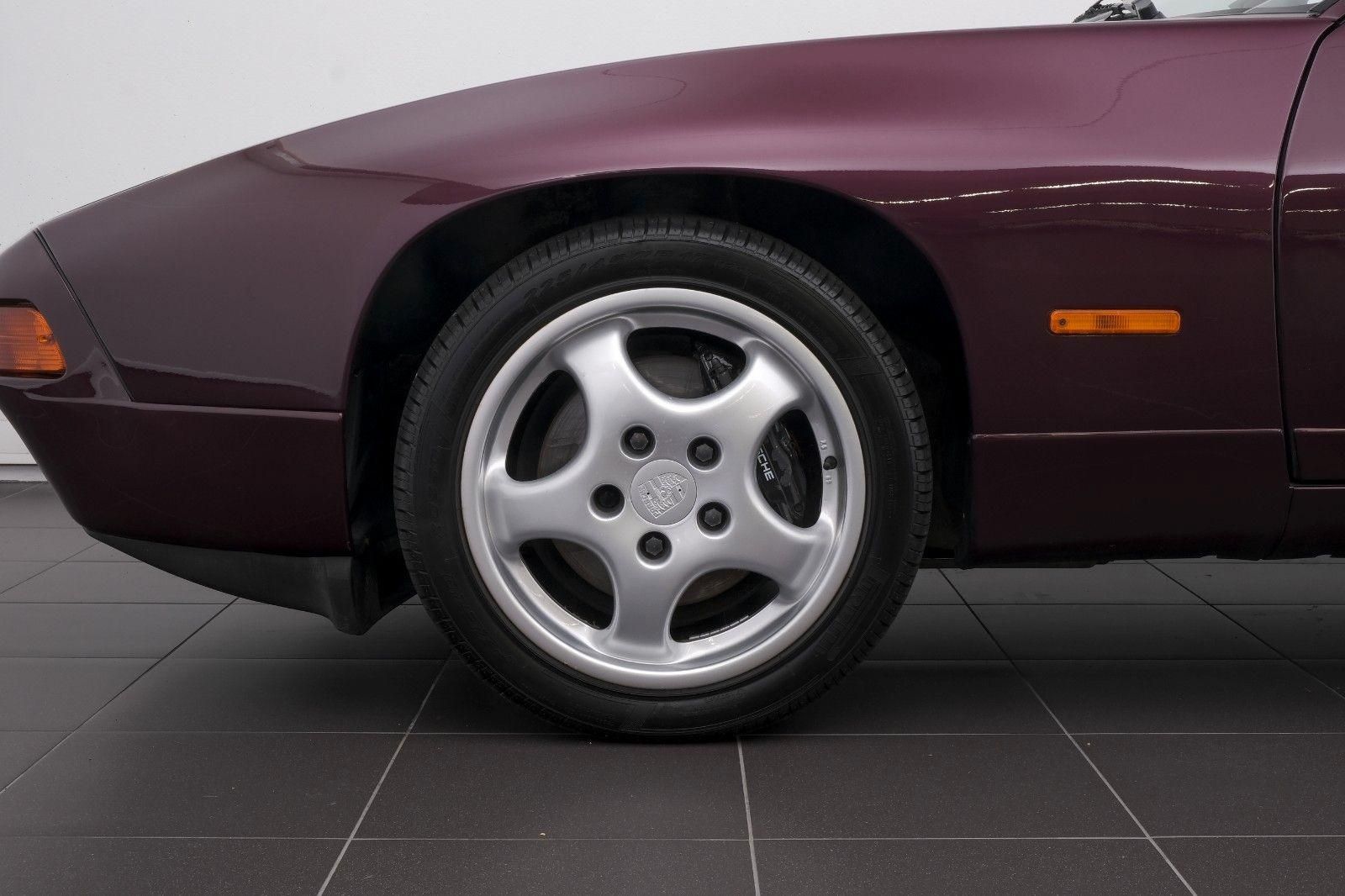 Fahrzeugabbildung Porsche 928 GT/GTS Karosserie ab Werk/Einzelstück/Sonder