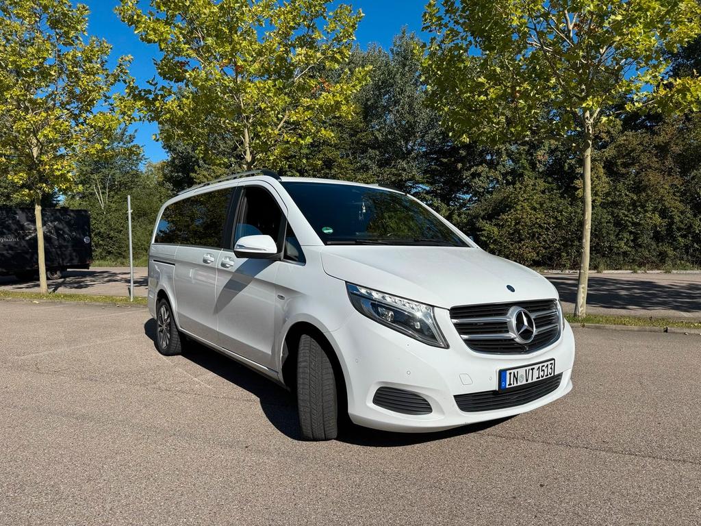 Mercedes-Benz V 220