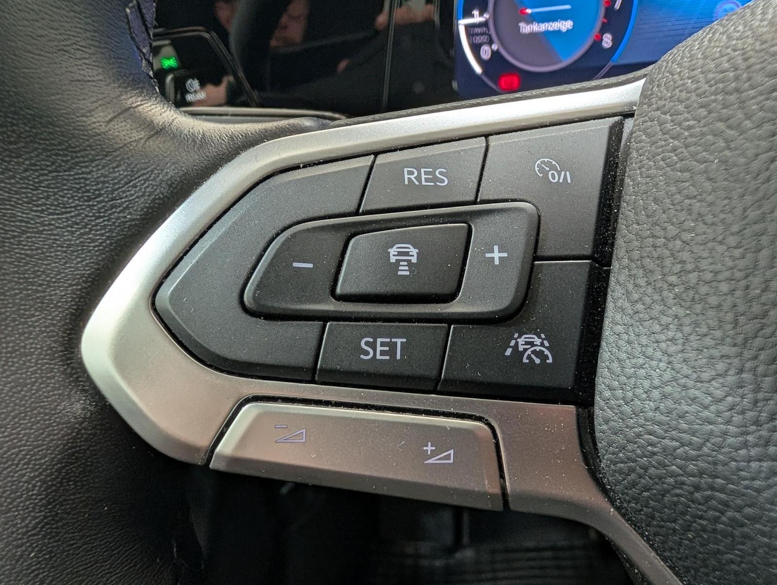 Volkswagen Golf 1.5 TSI Style LED Navi Massage ACC RFK, миниатюра 11
