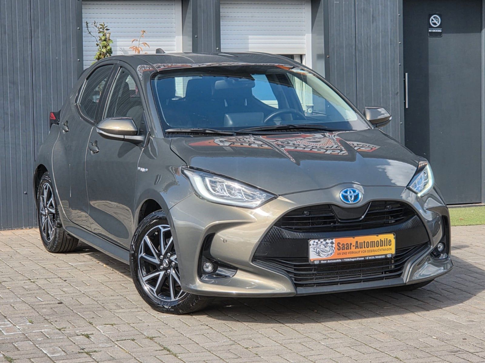 Toyota Yaris Hybrid Style 1.5/KLIMAATM/NAVI/TEMPOMAT