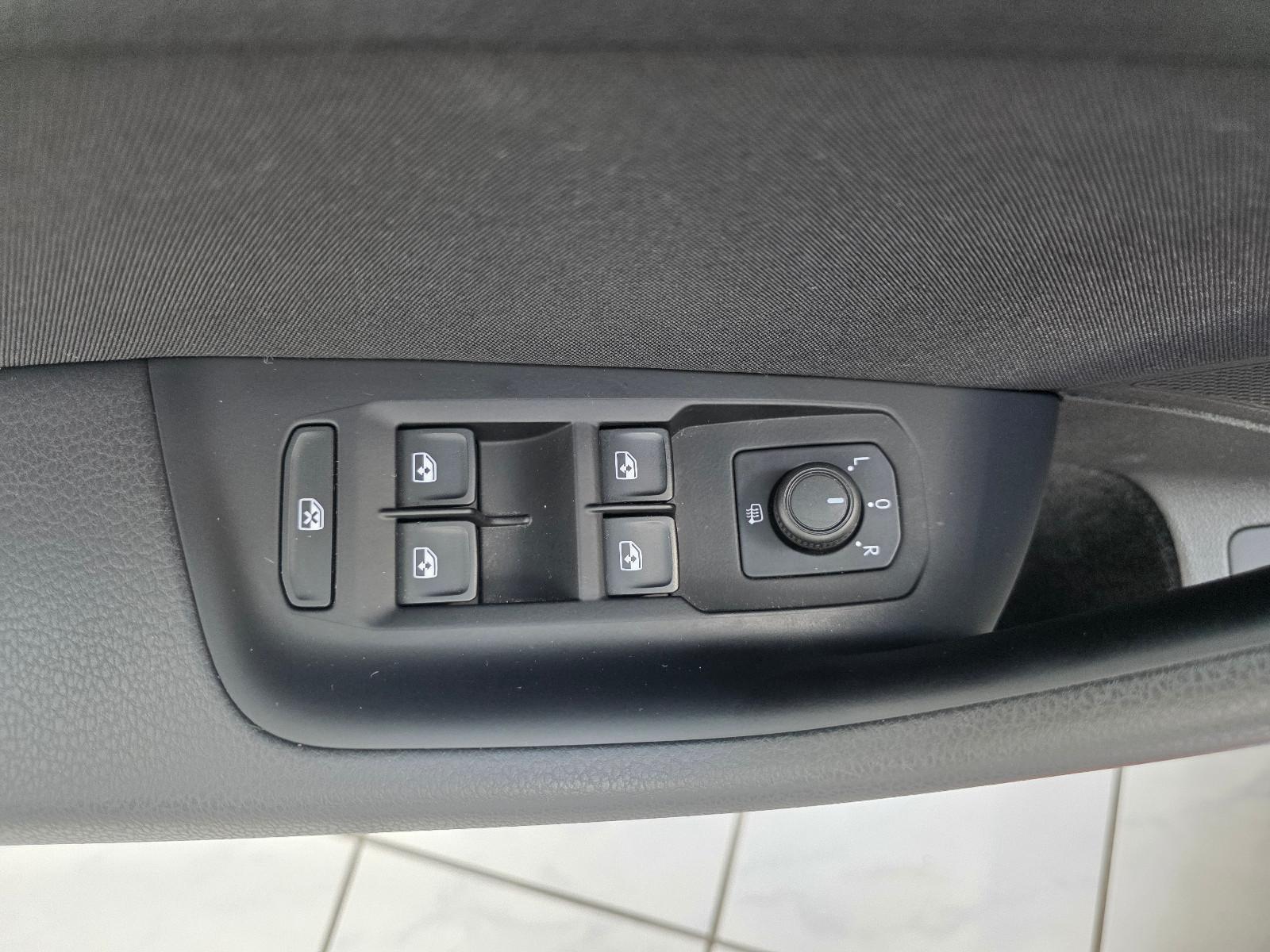 Volkswagen Passat Navi Rückfahrkamera App-Connect, миниатюра 11