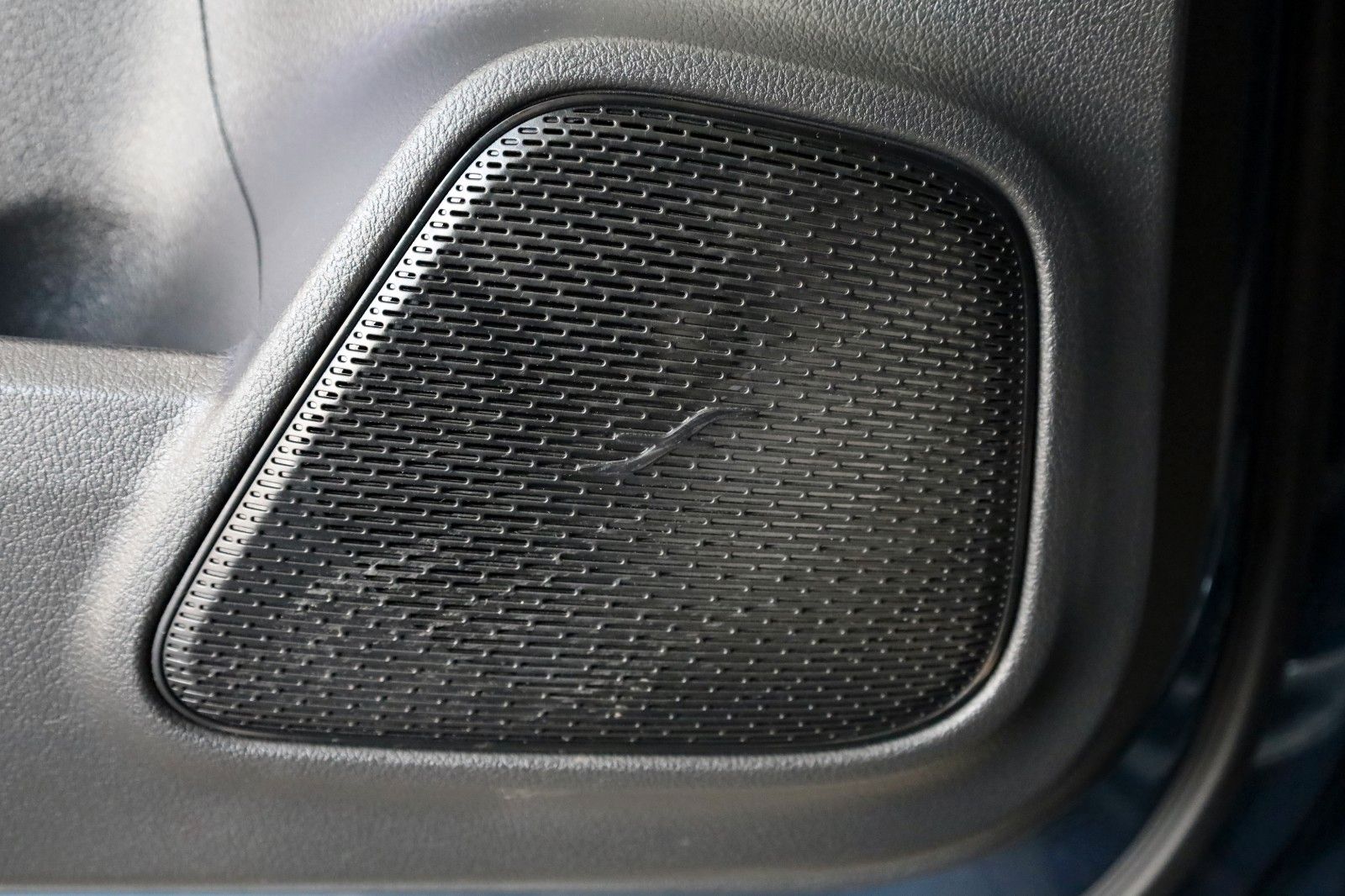Fahrzeugabbildung Mercedes-Benz GLA 200 d, AMG line, Navi,LED,Kamera,Panorama