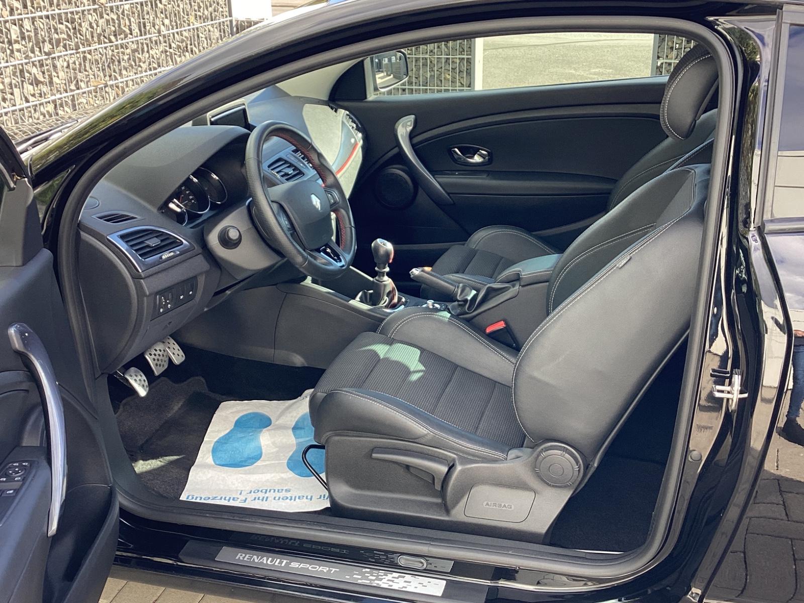 Renault Megane III Coupe GT Line 1,5 dCi 110 FAP