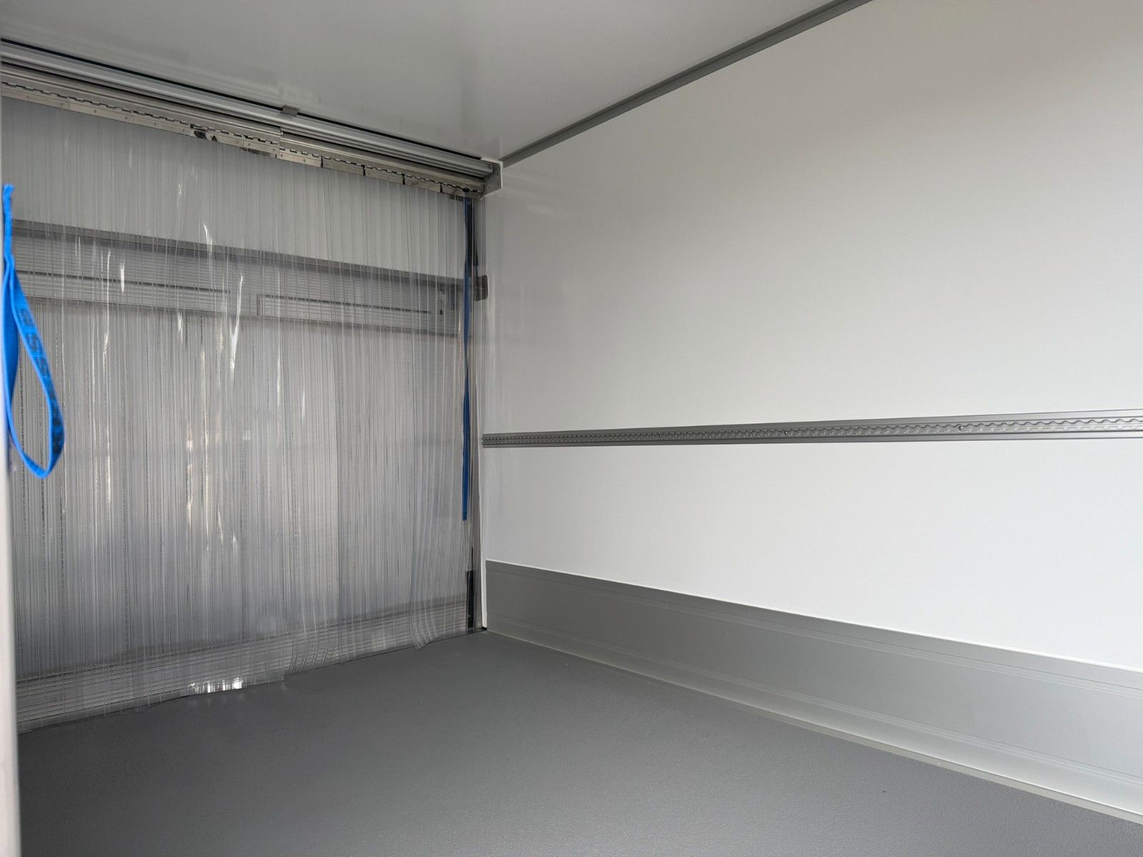 Fahrzeugabbildung Iveco Daily 35S16HA8/P Kühlkoffer *R 3450 mm*Luft*LBW*