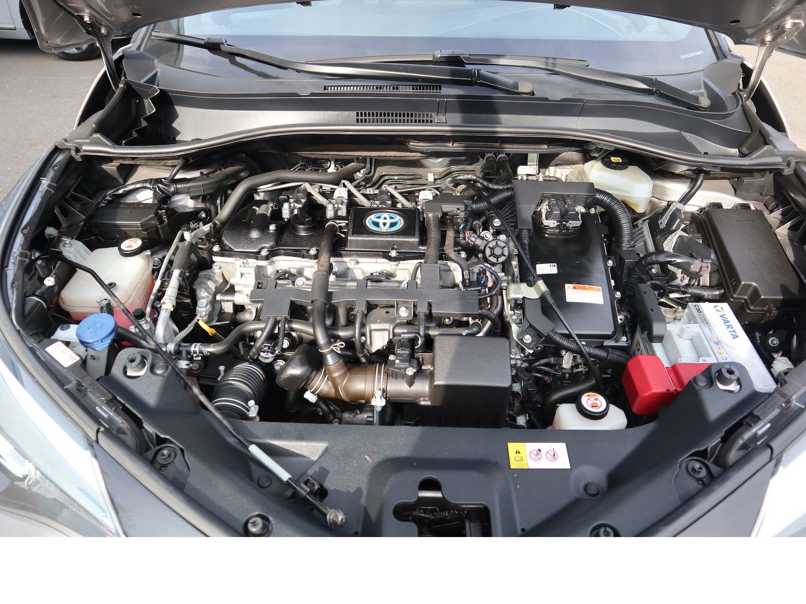 Fahrzeugabbildung Toyota C-HR Hybrid Team D Totwink/SHZ/Scheckheftgepfleg