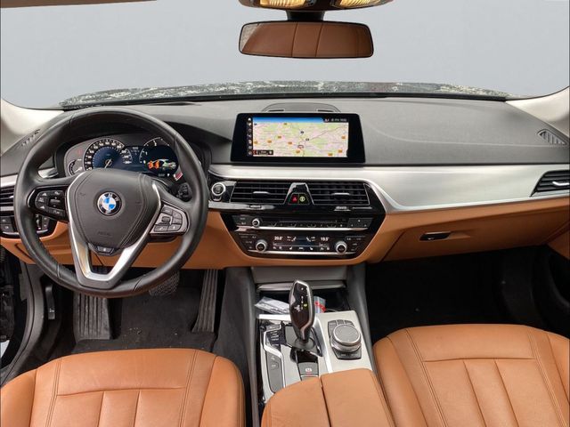BMW 520 *