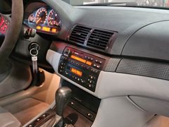 Fahrzeugabbildung BMW 330xi Lim. ( XENON/ SHZ/ KLIMAAUT/ LEDER/ GSHD/