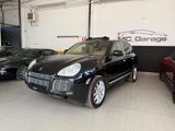 Porsche Cayenne 4.5 cat Turbo - Porsche Cayenne aus 2006: Turbo
