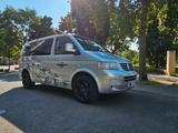 Volkswagen T5 Multivan - Volkswagen T5 Multivan mit Benzin-Antrieb: Navigationssystem
