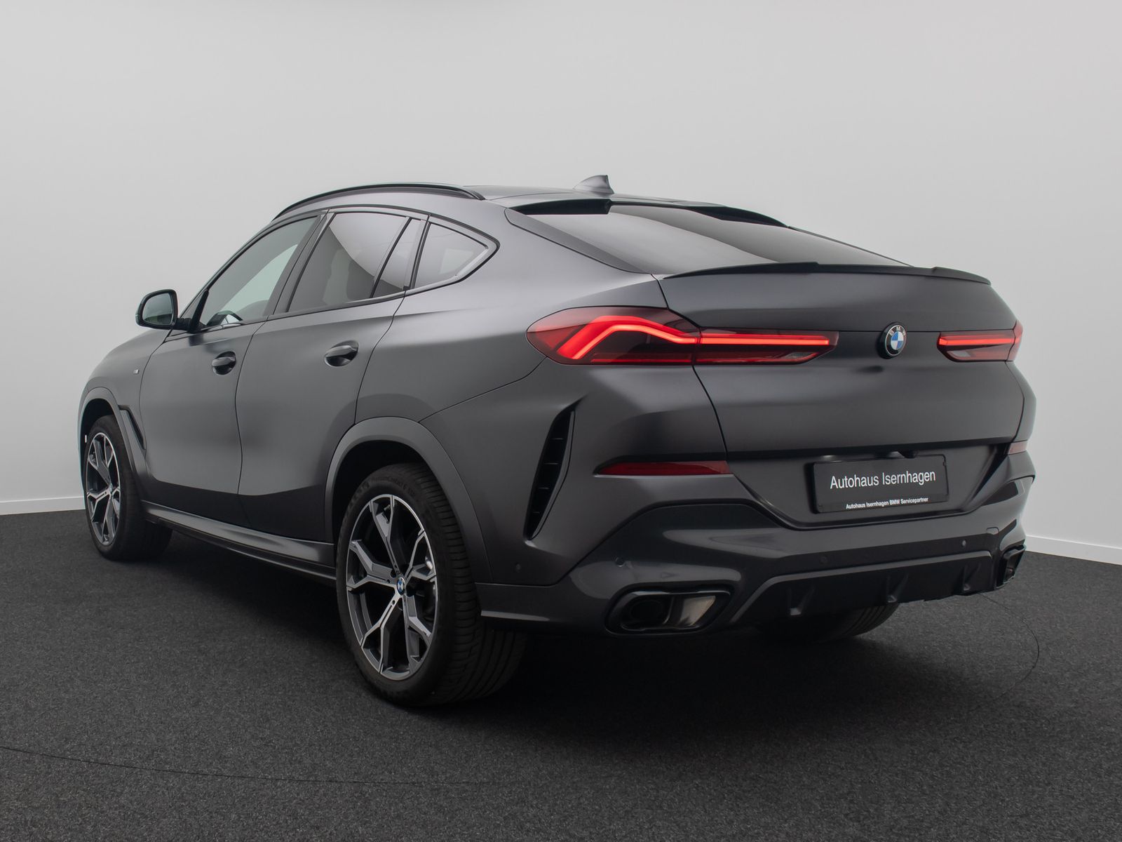 Fahrzeugabbildung BMW X6 xD40d M Sport Laser DAB Kamera HUD AHK 21Zoll