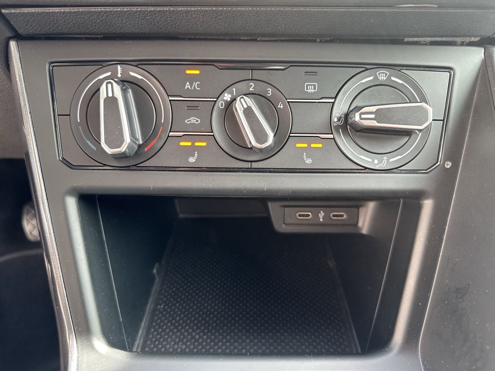 Polo 1.0 TSI Style, Navi, Panorama, 16" Alu Pale