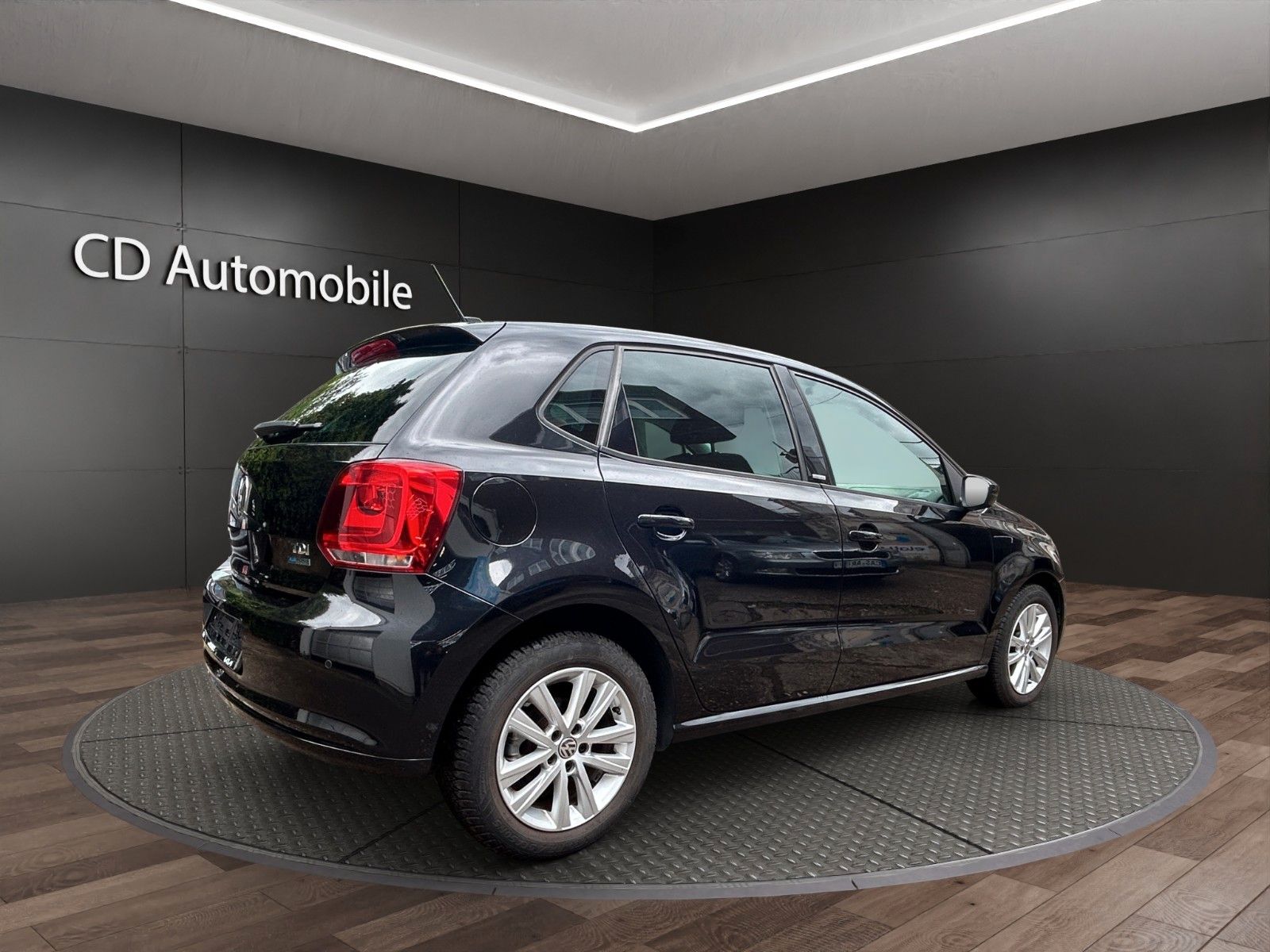 Fahrzeugabbildung Volkswagen Polo V Style BlueMotion/BMT