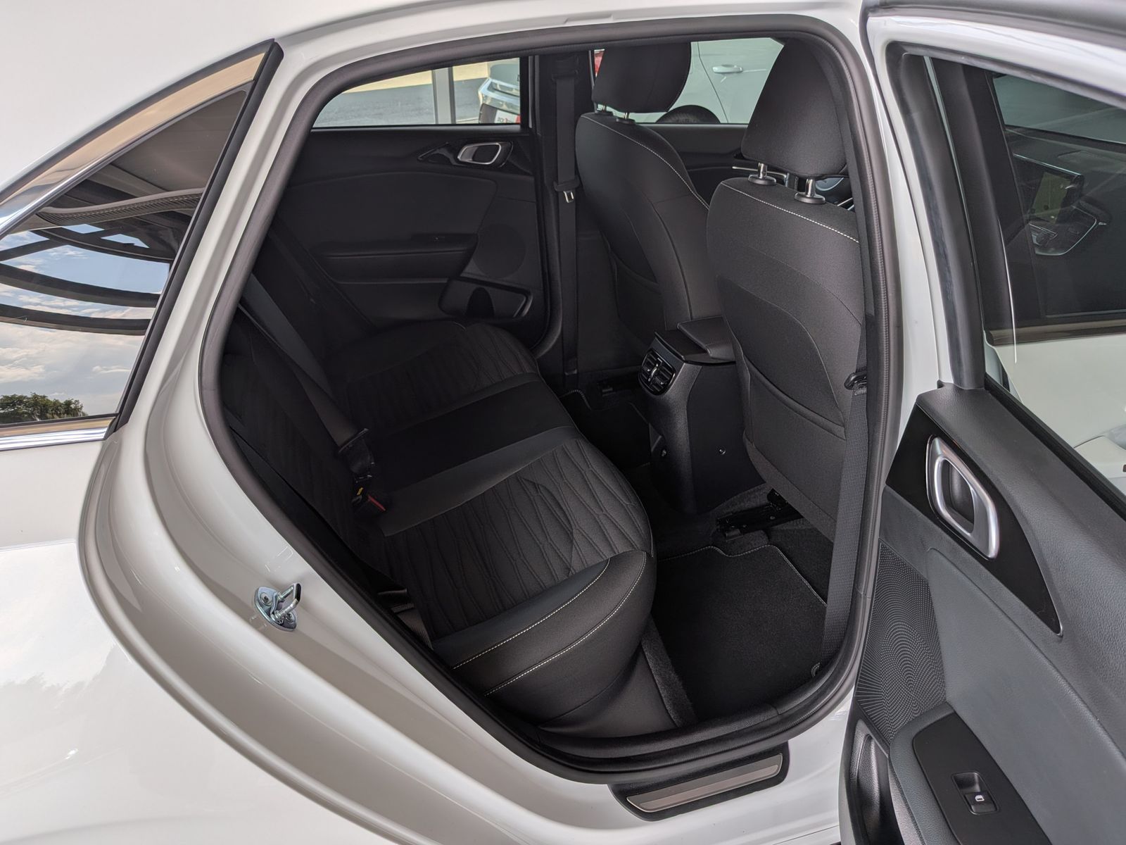 Fahrzeugabbildung Kia cee'd / Ceed GT Line LED JBL ACC KAM 7-JAHRE GAR