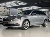 Skoda Octavia Style 2.0 TDI Memory/CANTON/CAM/LANE - Skoda Octavia mit Diesel-Antrieb: Allradantrieb, Kombi, 2.0