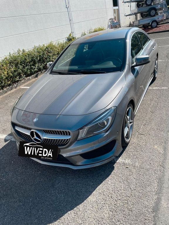 MERCEDES-BENZ CLA 180