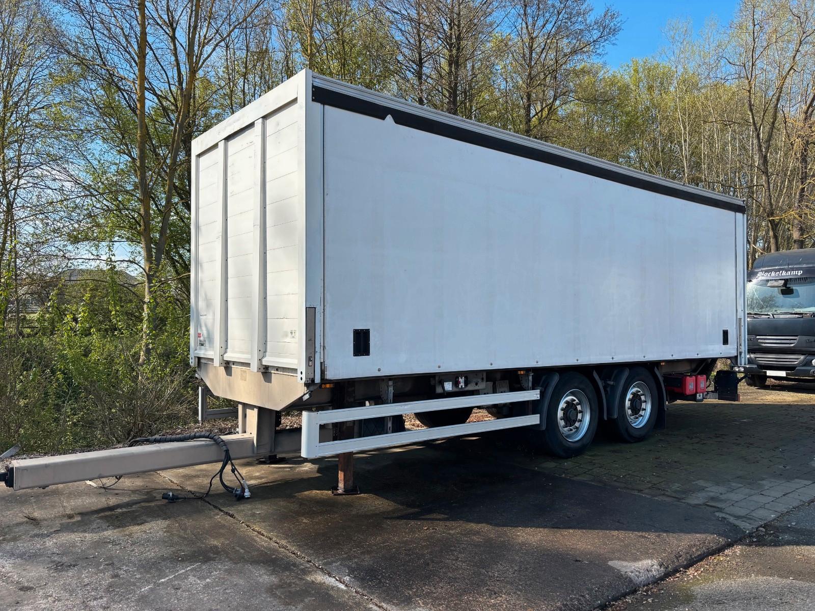 Andere K+G TEC Tandemanhänger, Schiebeplane, LBW 2.500
