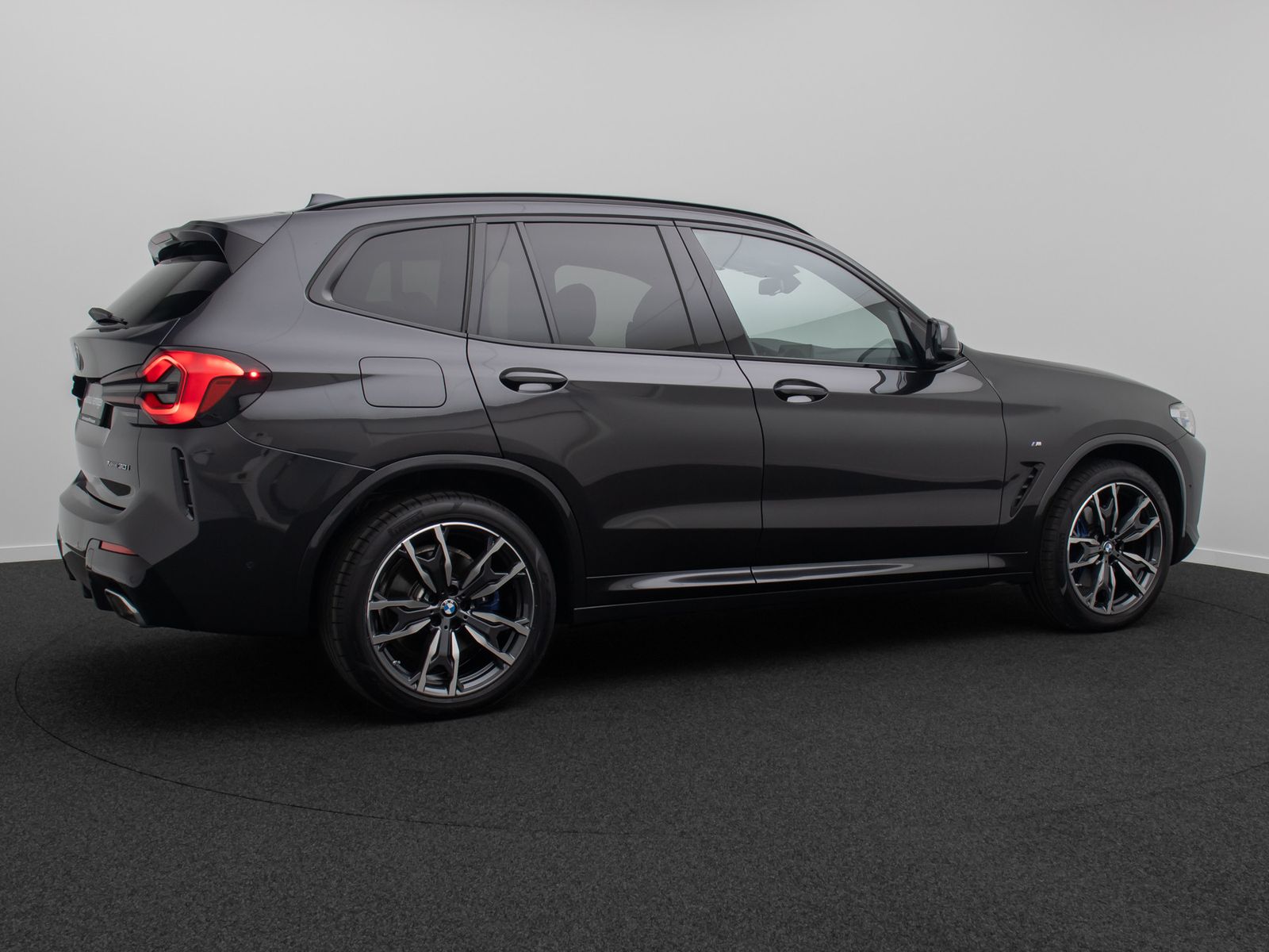 Fahrzeugabbildung BMW X3 xD30i MSport Kamera Laser HUD DAB HiFi 20Zoll