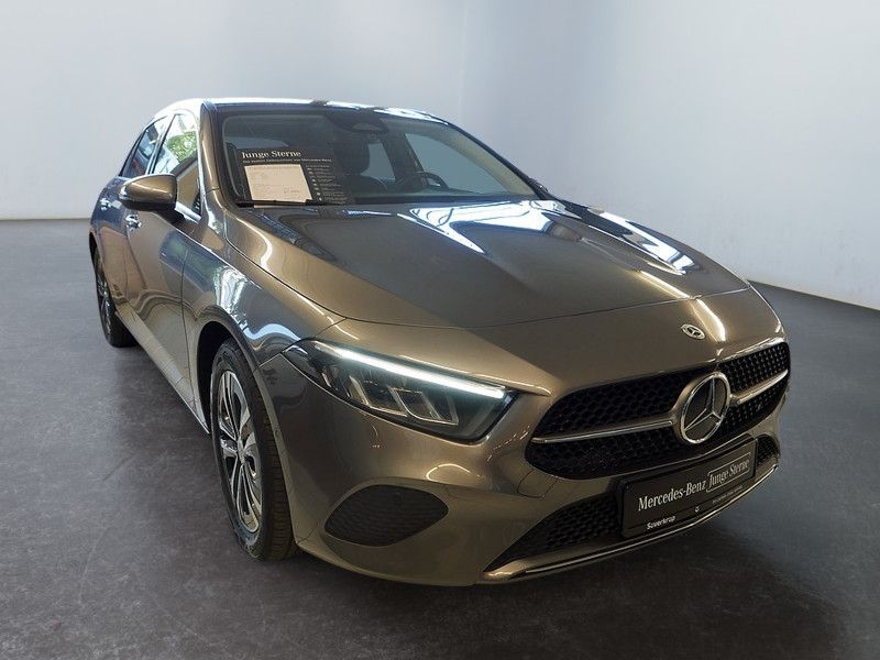 Mercedes-Benz A 180 PROGRESSIVE KAMERA SPUR PDC SHZ foto 4