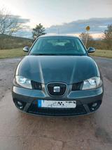 Seat Ibiza 1.4l Benzin - gebrauchte Seat Alhambra aus dem Jahr 2009