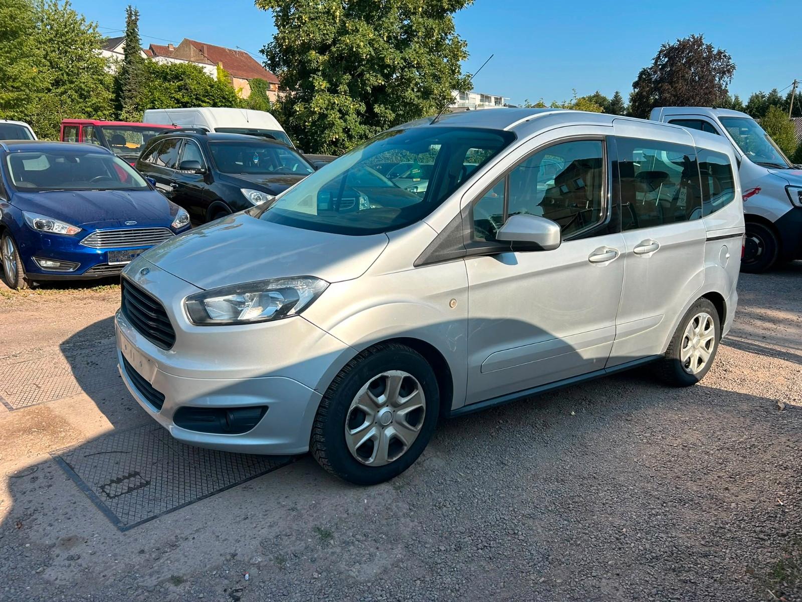 Ford Tourneo Courier Trend
