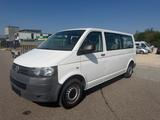 Volkswagen T5 Transporter Kombi lang/9Sitzer/Klima/AHK/ - VW T5 Transporter von 2009