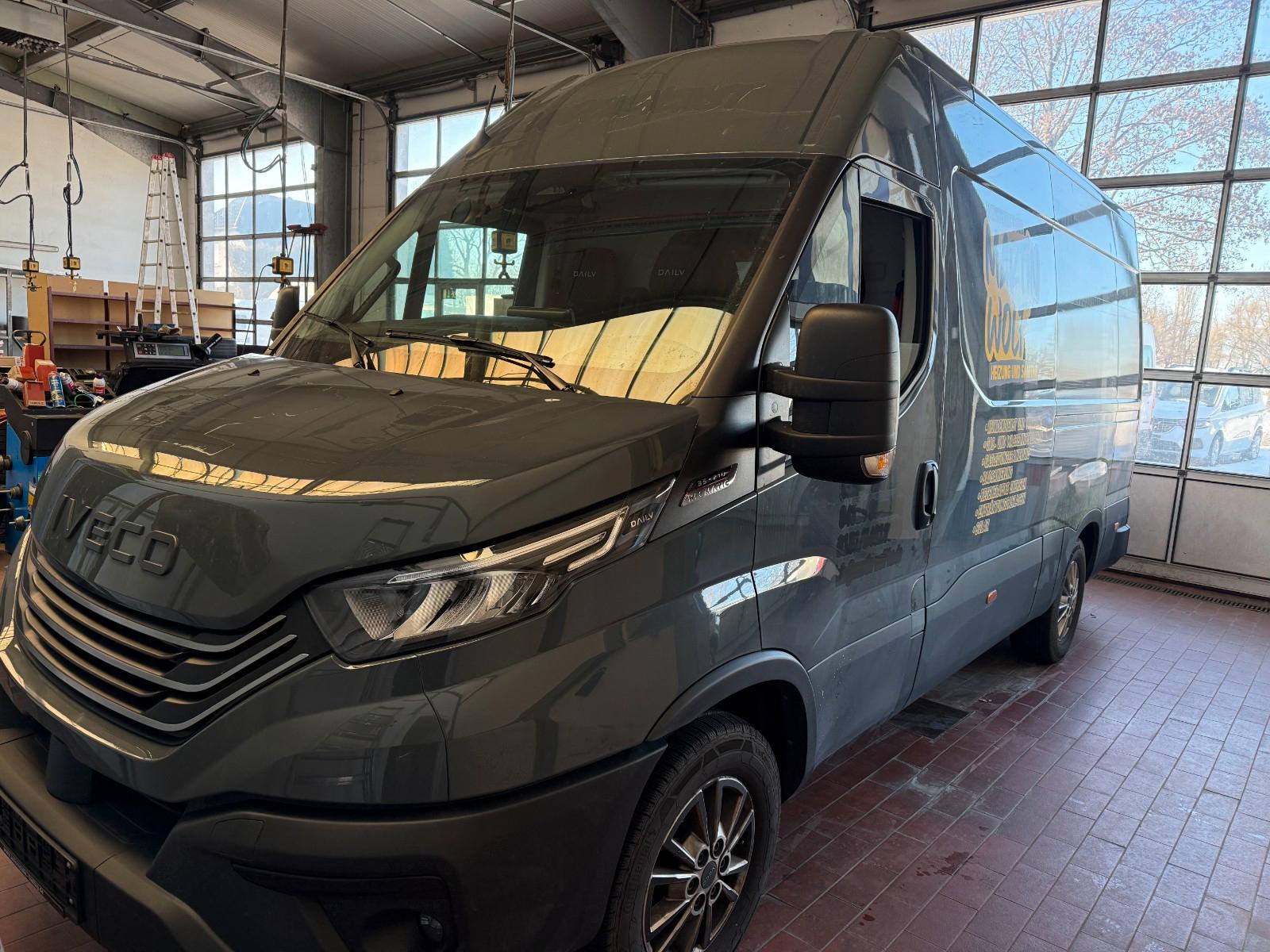 Iveco Daily 35S21HA8 V/P*WÜRTH REGALSYSTEM*