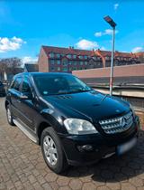 Mercedes-Benz Mercedes ML 4.Matic 320. CDI - Mercedes-Benz ML 320 in Duisburg