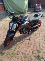 KTM 890 R Duke