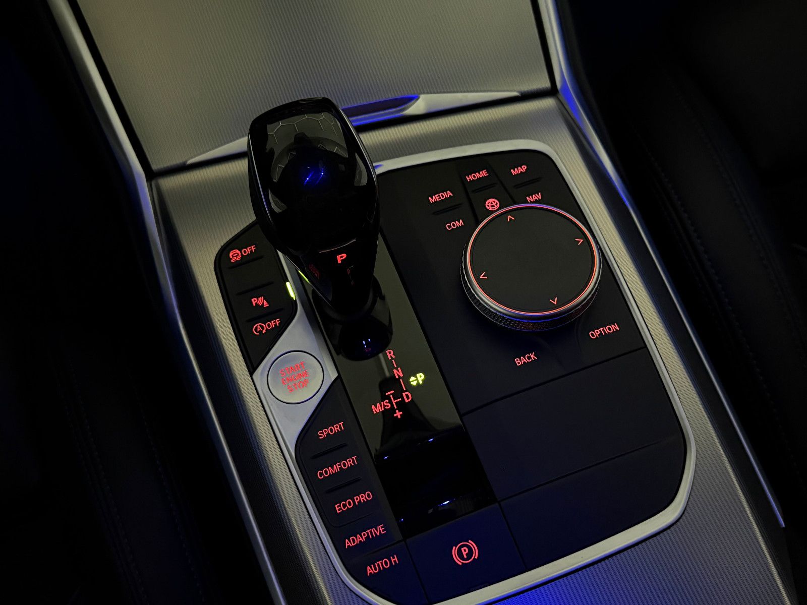 Fahrzeugabbildung BMW 330 i M SPORT/LED/DAB/VRTL COCKPIT/H&K/DE FZG