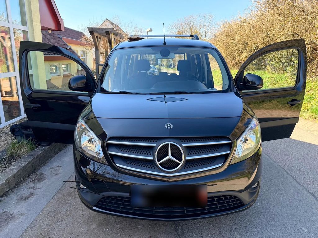 Image of Mercedes-Benz eCitan