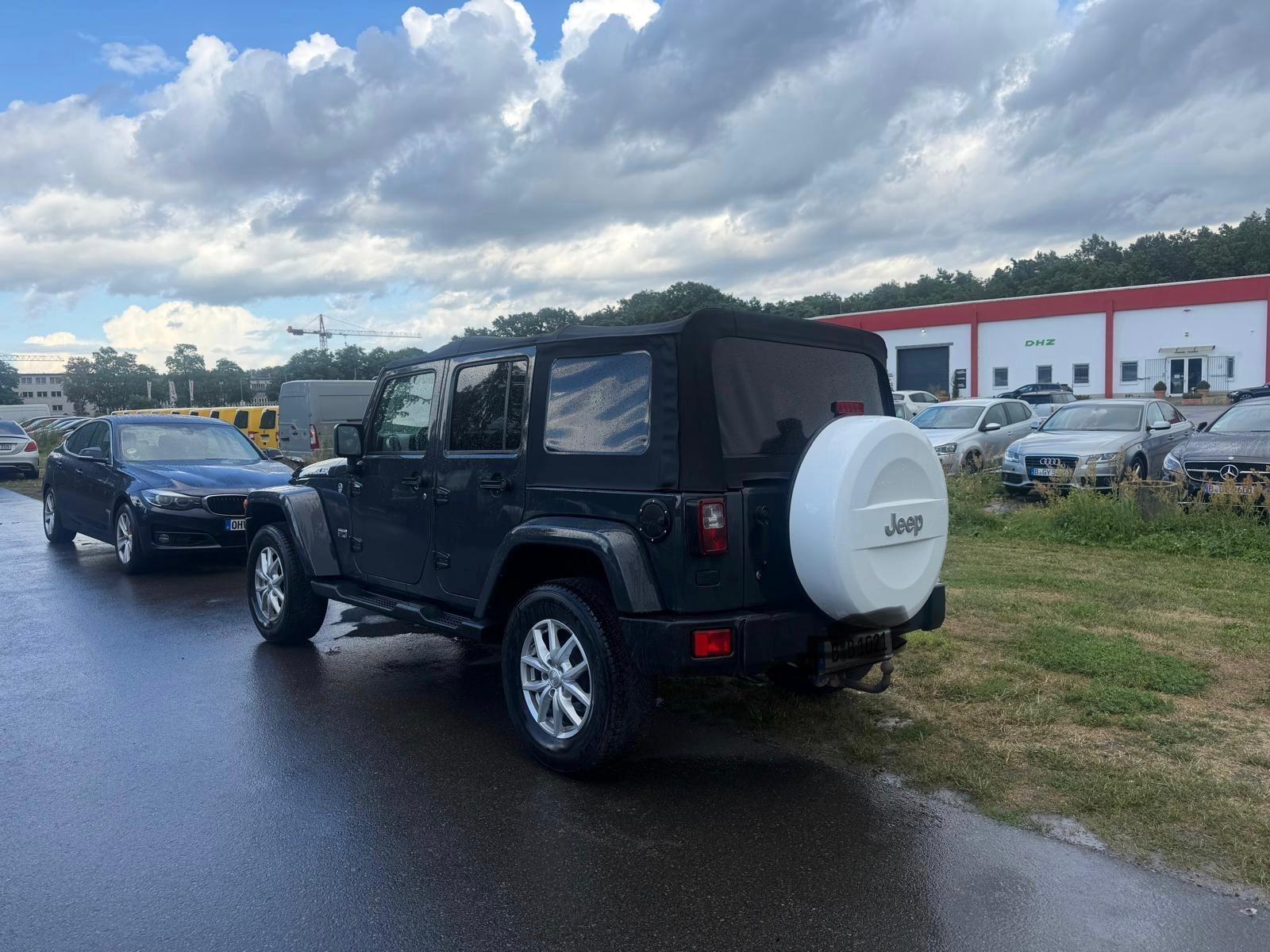 Jeep Wrangler Unlimited JK Final Edition 3.6 V6 284ch - 1 ère main - Soft top - Carnet entretien - Attelage