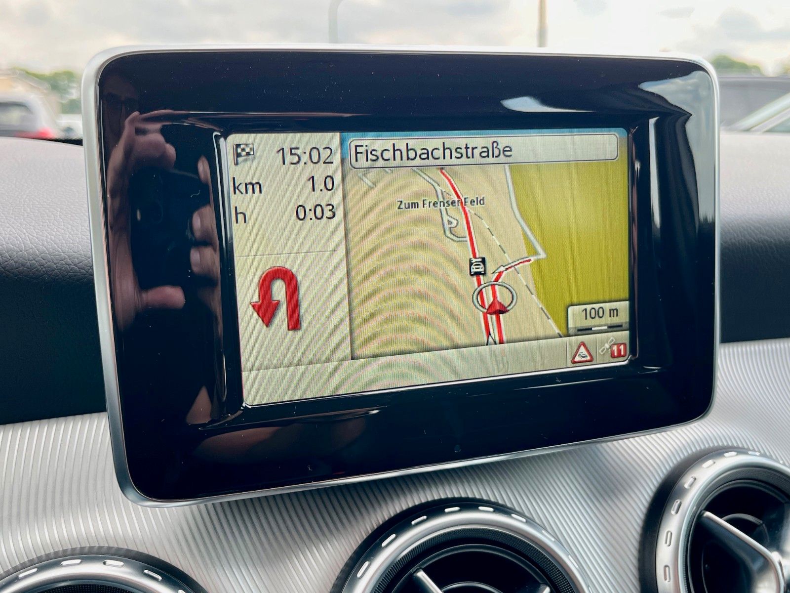 Fahrzeugabbildung Mercedes-Benz GLA 180 Urban Navi Xenon 2.HAND Leder SPORTSITZE