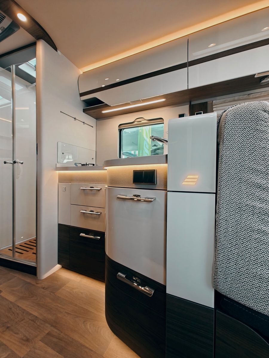 Fahrzeugabbildung HYMER / ERIBA / HYMERCAR B-KLASSE ML I 780 MASTERLINE - AUS ERSTBESITZ