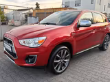 Mitsubishi ASX Diamant Edition 4WD*1.Hand*Kamera*SHZ*Temp.* - Mitsubishi ASX Gebrauchtwagen in Frankfurt