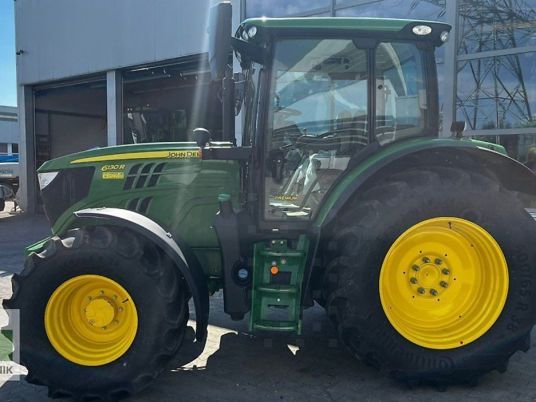 John Deere 6130R