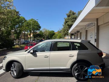 Audi Q7 - 8