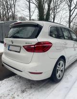 BMW 218 Gran Tourer 218d Sport Line Sport Line - BMW 218 Gran Tourer Kombi Gebrauchtwagen