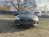 Ford Focus Turnier ST X Autom. HeadUp / Bliss / ACC - Ford Focus New cars: Leder, mit Navigationssystem