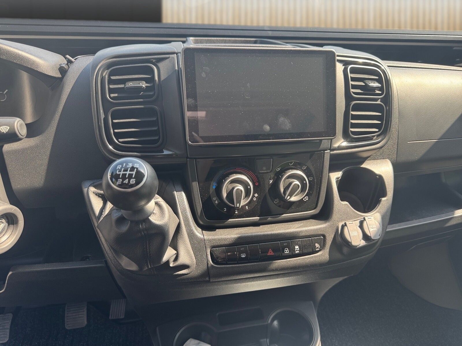 Fahrzeugabbildung Chausson Van Challenger Sunset Edition Markise,Solar,RK