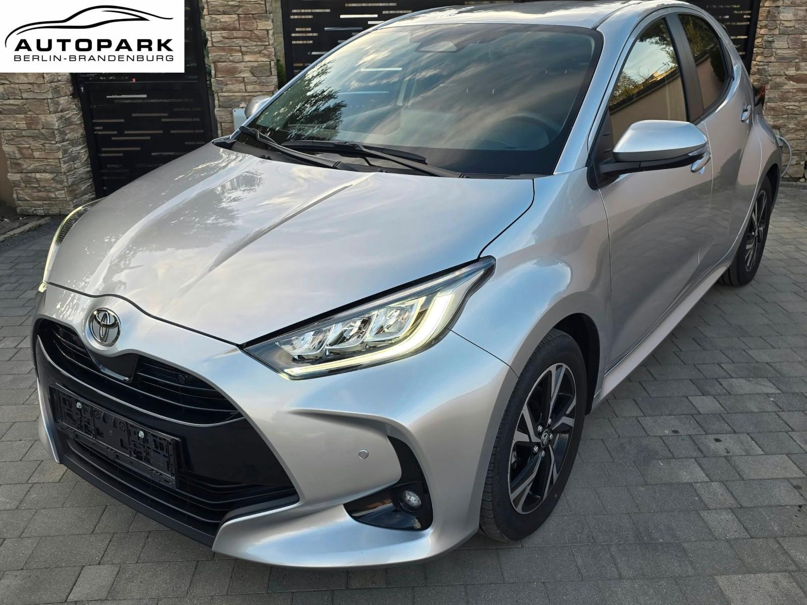 Toyota Yaris Hybrid Style 1.5 116PS CVT*NAV*KAM*LED*ALU