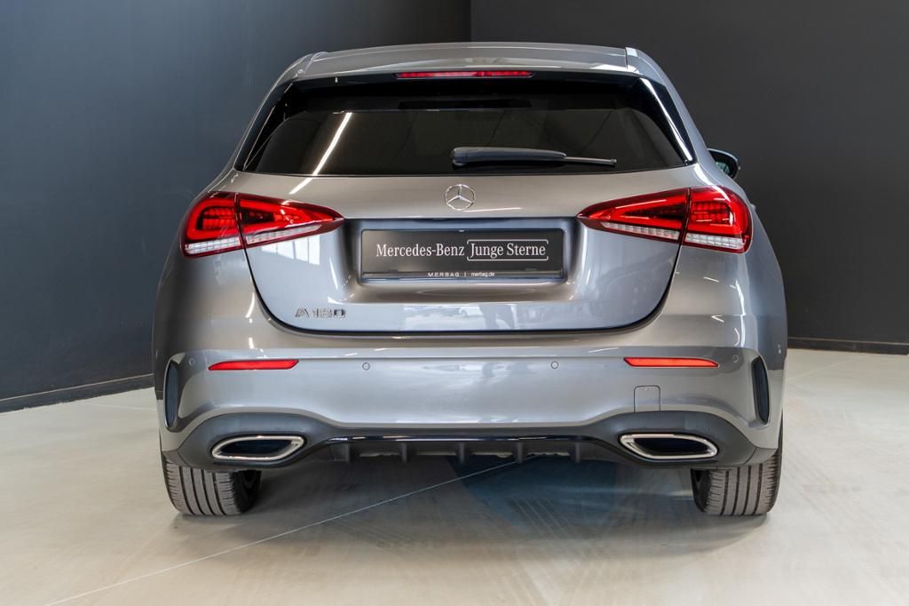 Mercedes-Benz A 180 AMG Night Multibeam Totwinkel foto 4