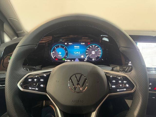Golf Variant R-Line 2.0 TDI DSG AHK+PANO+STANDH+