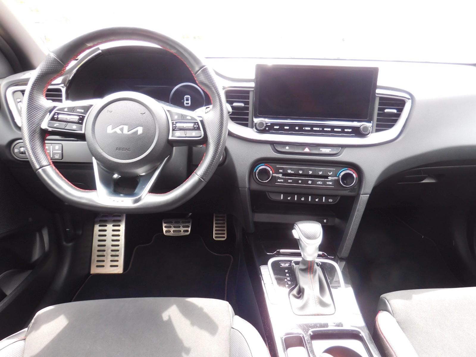 Kia ProCeed 1.6T-GDI DCT7 GT*LED*NAV*KAM*ACC