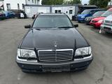 Mercedes-Benz C 240 Automatikgetriebe - gebrauchte Mercedes-Benz C 240 aus dem Jahr 1998