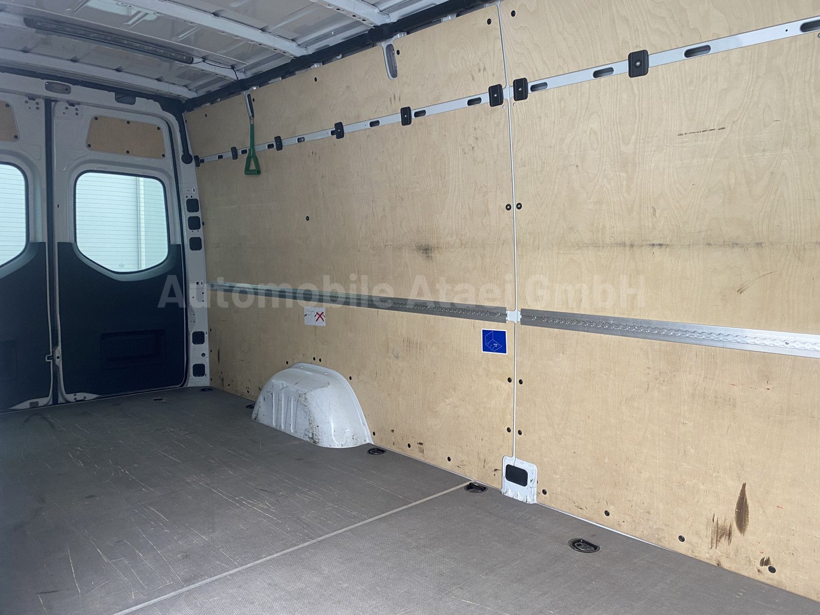 Fahrzeugabbildung Mercedes-Benz Sprinter 316 Automat. MAXI+AHK 3,5t+KAMERA 3724
